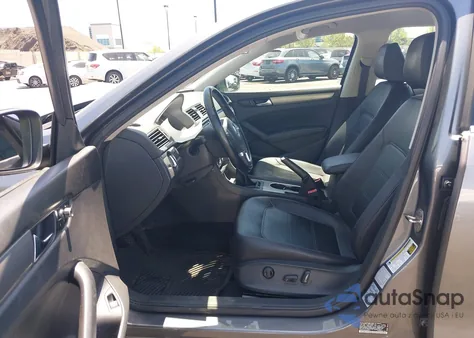 2015 Volkswagen Passat 2.0L Tdi Se from USA, damaged, VIN 1VWBV7A38FC044618